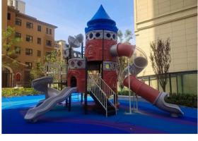 Outdoor Playground Equipment Photo 1